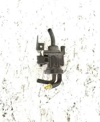 Mercedes-Benz C W202 Turbo solenoid valve 4715396