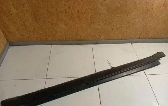 Citroen C5 Sill 9681060880
