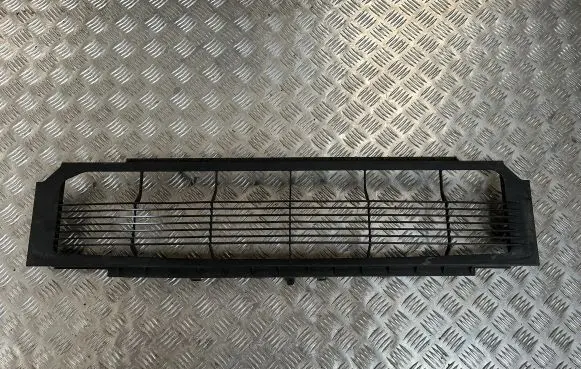 Tesla Model S Front bumper lower grill 105802200B