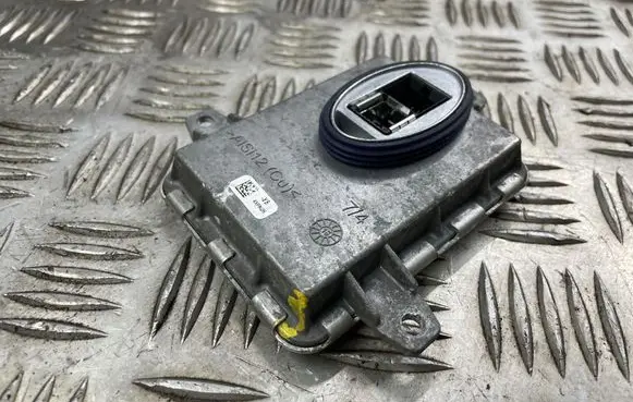 BMW 4 F32 F33 Headlight ballast module Xenon 7296090 10EEG111308 130732931700