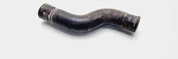 Audi A6 S6 C6 4F Engine coolant pipe/hose 4F1819372