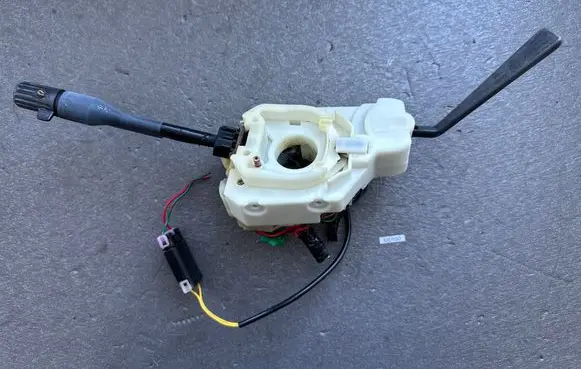 Nissan Patrol 160 Wiper control stalk 25560C7161