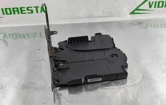 Peugeot 308 Battery tray 9802095480