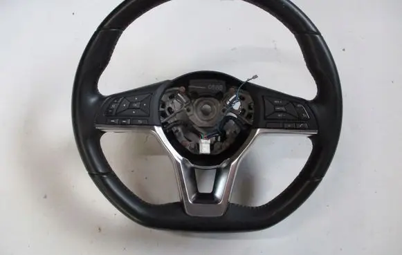 Nissan Qashqai Steering wheel 