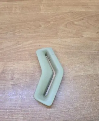 Volvo XC70 Seat belt trim 