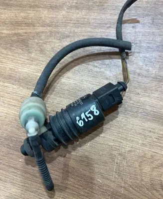 Mercedes-Benz C W204 Windscreen/windshield washer pump 2048660221 3091387