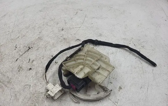 Audi A4 S4 B5 8D Air flap motor/actuator 
