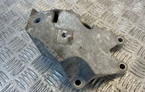 BMW 2 G42 Engine mounting bracket 18574711HU