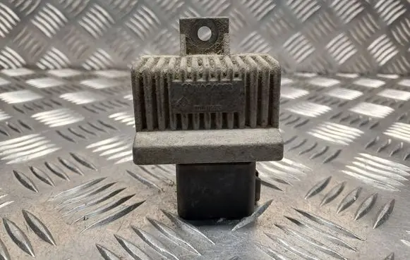 Renault Scenic II - Grand scenic II Glow plug pre-heat relay 7700115078