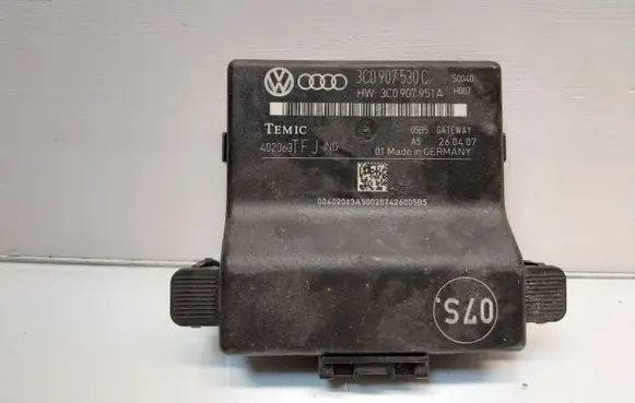 Volkswagen PASSAT B6 Gateway control module 3C0907530C