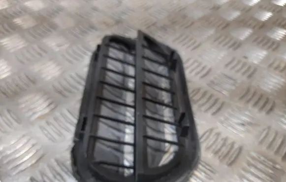 Audi A3 S3 8V Quarter panel pressure vent 6R0819465