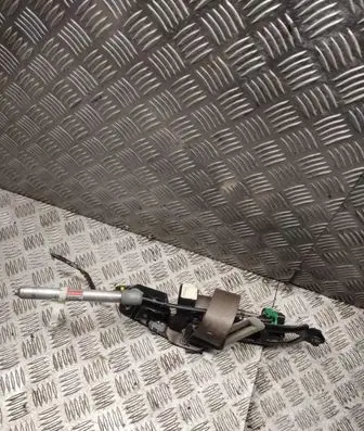 Volvo S80 Front seatbelt 