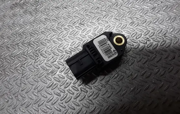 Toyota Verso Airbag deployment crash/impact sensor 898310F040