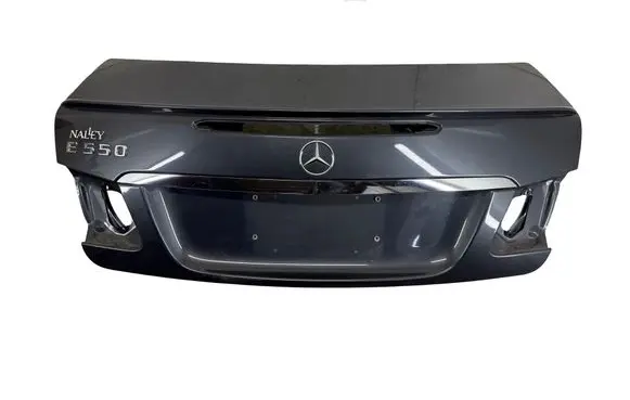 Mercedes-Benz E C207 W207 Tailgate/trunk/boot lid 