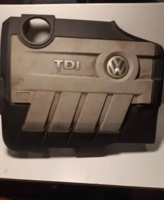 Volkswagen PASSAT B6 Engine cover (trim) 03L103925