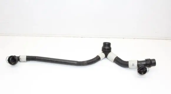 Tesla Model 3 Engine coolant pipe/hose 107757700E