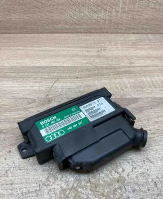 Audi 100 S4 C4 Ignition amplifier control unit 4A0907397 0227400192