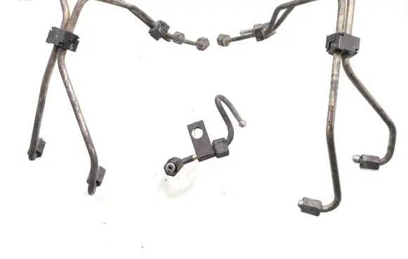 Ford Focus C-MAX Fuel injector supply line/pipe 