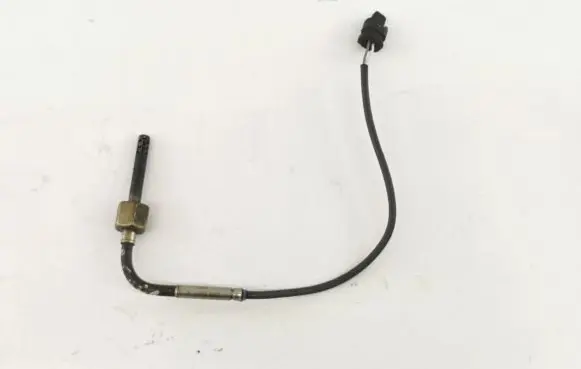 Mercedes-Benz CLS C219 Exhaust gas temperature sensor A0051539028