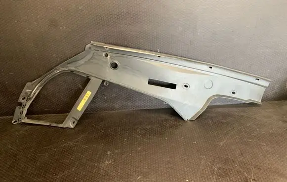 BMW 7 F01 F02 F03 F04 Radiator trim 7019802