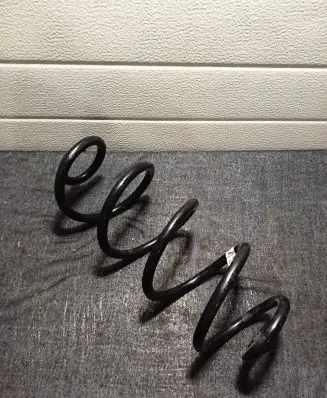 Porsche Macan (95B) Rear coil spring