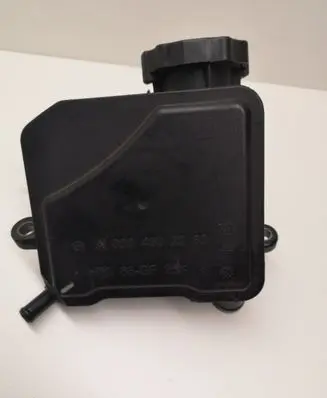 Mercedes-Benz R W251 Power steering fluid tank/reservoir A0004602283