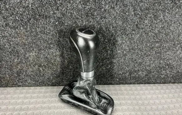 Mercedes-Benz C W203 Gear lever shifter trim leather/knob A2032670811