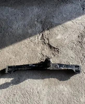 Toyota Prius (XW30) Bottom radiator support slam panel 
