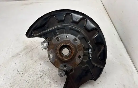 Audi Q3 F3 Front wheel hub 5Q0407257A 5Q0407257