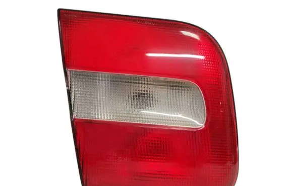Volvo S70 V70 V70 XC Tailgate rear/tail lights 9151635 9151633 9602