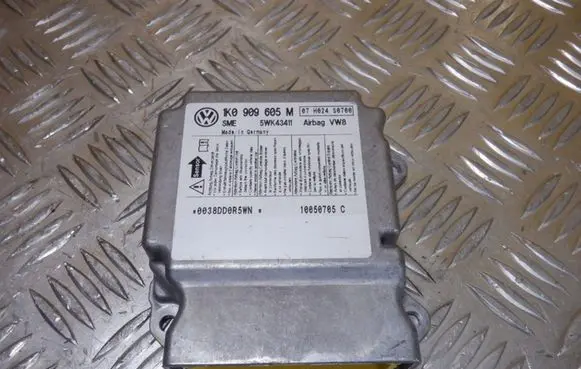 Skoda Octavia Mk2 (1Z) Airbag control unit/module 1K0909605M