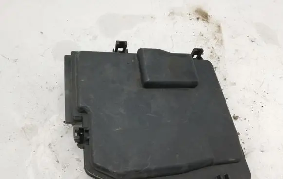 Honda CR-V Fuse box cover NOCODE