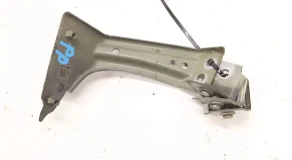 Volkswagen PASSAT B8 Fender mounting bracket 3G0821142