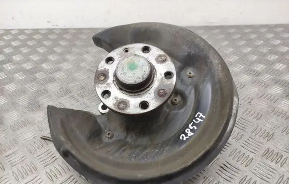 Volkswagen PASSAT CC Rear wheel hub