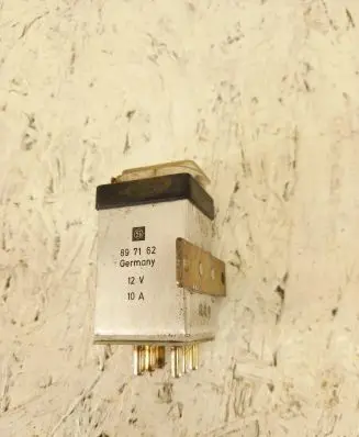 Mercedes-Benz E W124 Other relay 2015403245