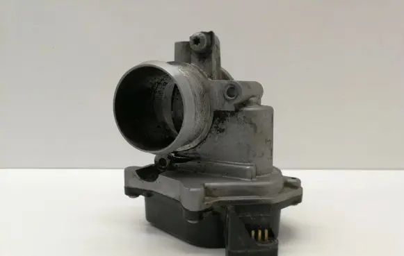 Volkswagen Caddy Throttle valve 03L128063Q