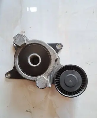 Toyota Avensis T270 Generator/alternator belt tensioner 340020