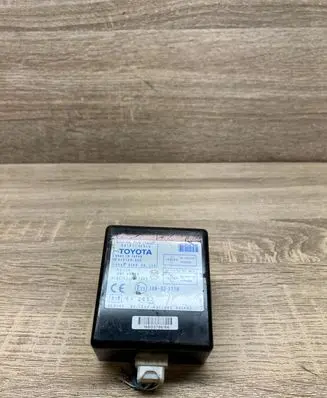 Toyota Corolla Verso AR10 Door control unit/module 897410F010 61B168000