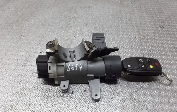 Volvo XC90 Ignition lock 8626324