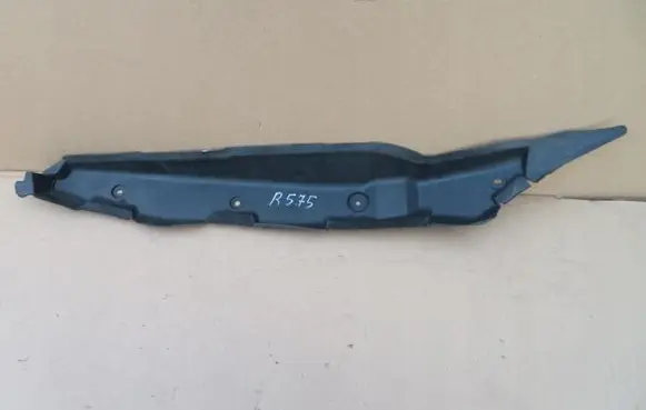 Mercedes-Benz A W176 Fender foam support/seal A1768890100
