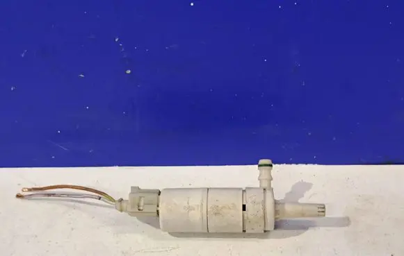 Mercedes-Benz E C207 W207 Windscreen/windshield washer pump A0345455328