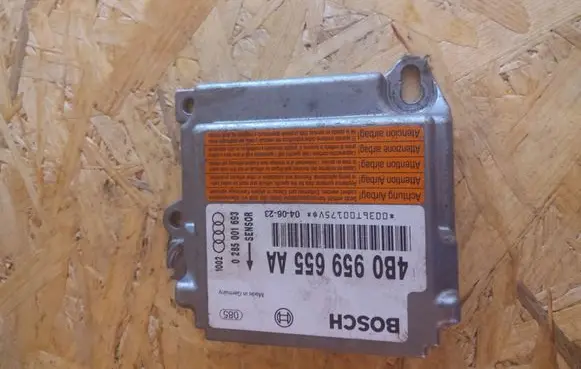 Audi A6 S6 C5 4B Airbag control unit/module 4B0959655AA 0285001693