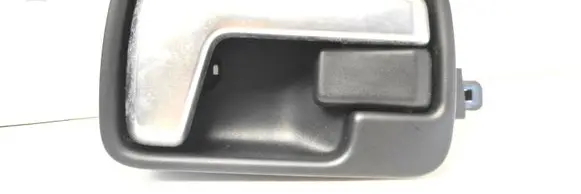 Land Rover Discovery 3 - LR3 Rear door interior handle