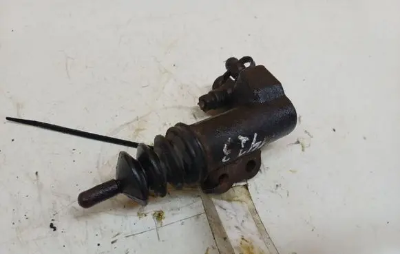 KIA Sportage Clutch master cylinder