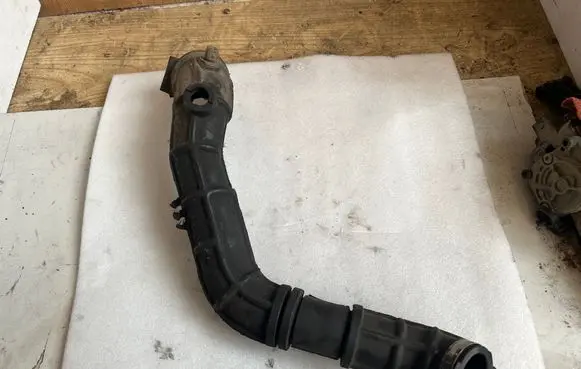 Volvo S40, V40 Air intake hose/pipe 5V049