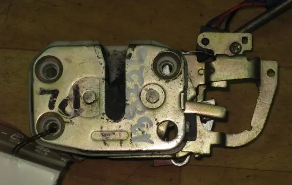 KIA Pride Front door lock