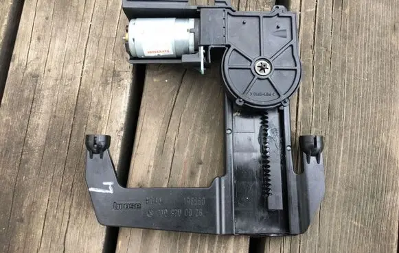 Mercedes-Benz E W210 Seat adjustment motor A2109700026