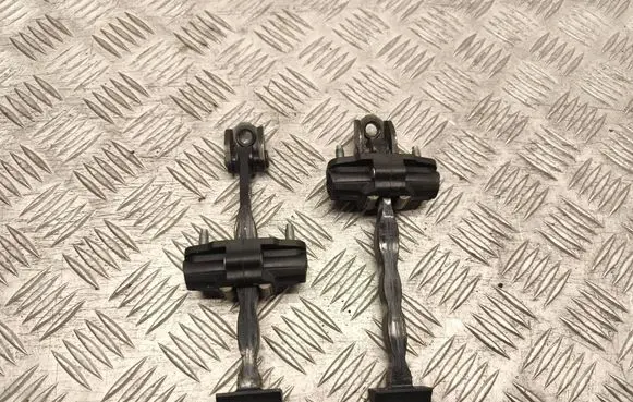 Ford Focus Front door check strap stopper BM51A23500AA