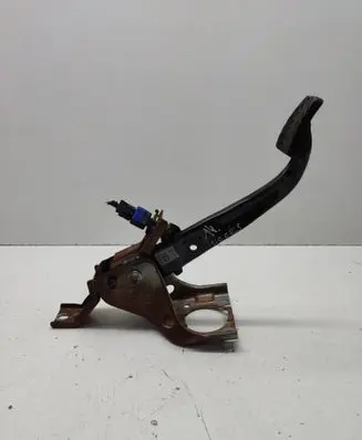 KIA Ceed Brake pedal 32800-j7100bk 32800-j7100 93810-j3000