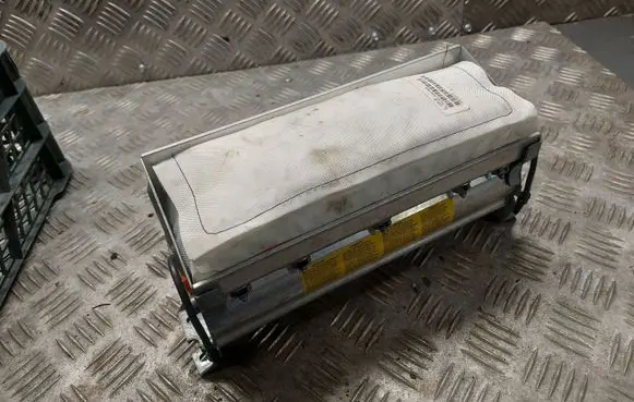 Mercedes-Benz S W220 Passenger airbag 2208601705